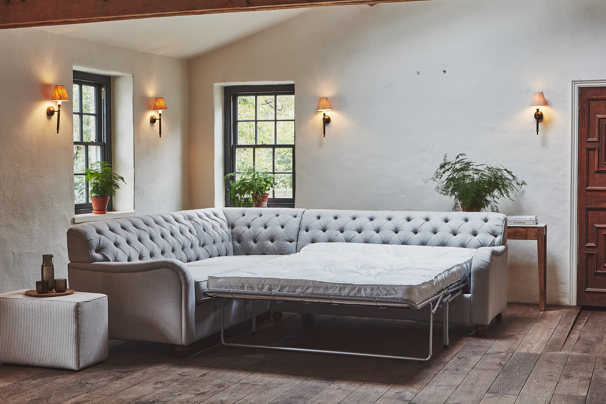 Corner Sofas from Msofas – Sleek and Stylish Furniture Pieces