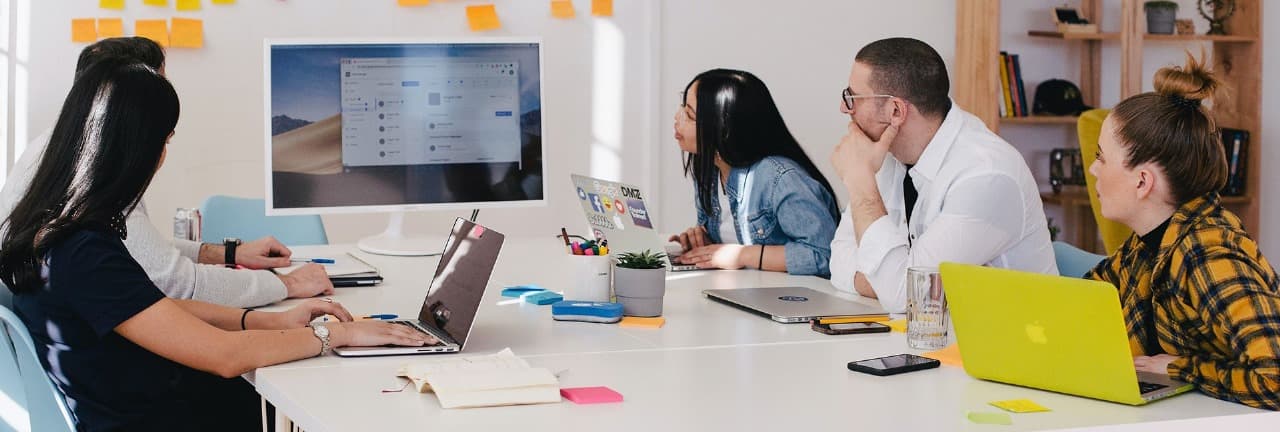 How Competitor Pricing Affects Sales and Revenue Targets