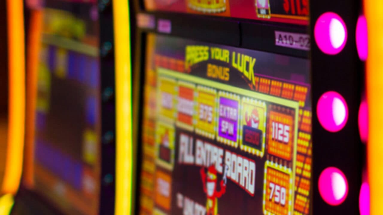 Rasakan Sensasi Menang Tak Terbatas dengan Slot Gacor 777 di OBRALTOTO