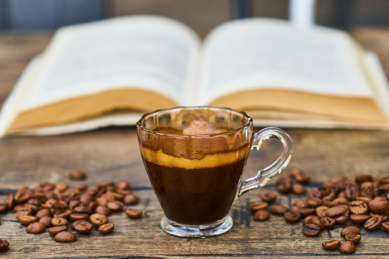 Uống cà phê khi đói – lời khuyên từ Cafe health